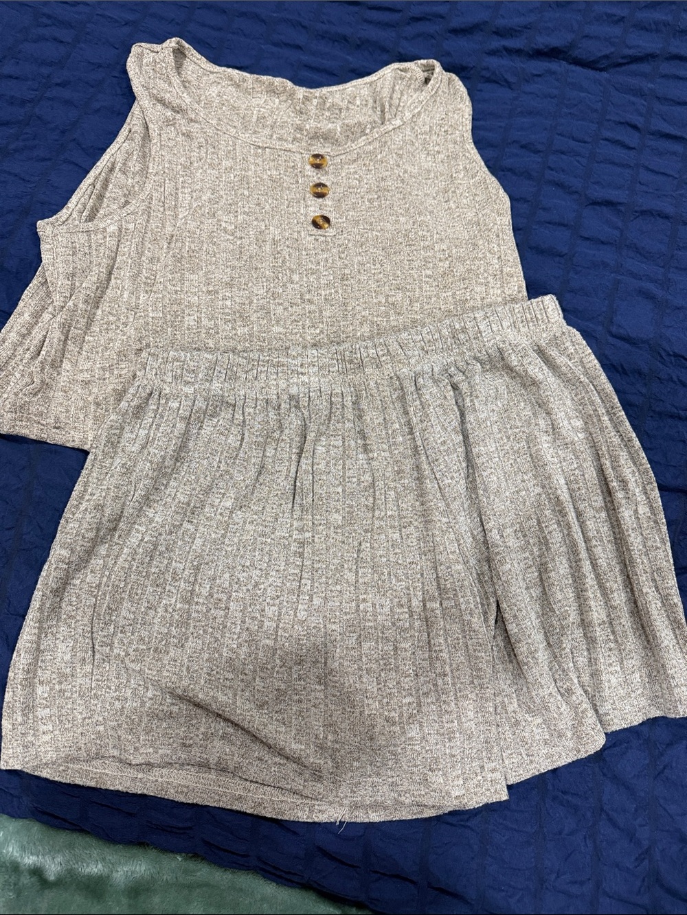 Ribbed Knit Two-Piece Lounge Set in Heather tan